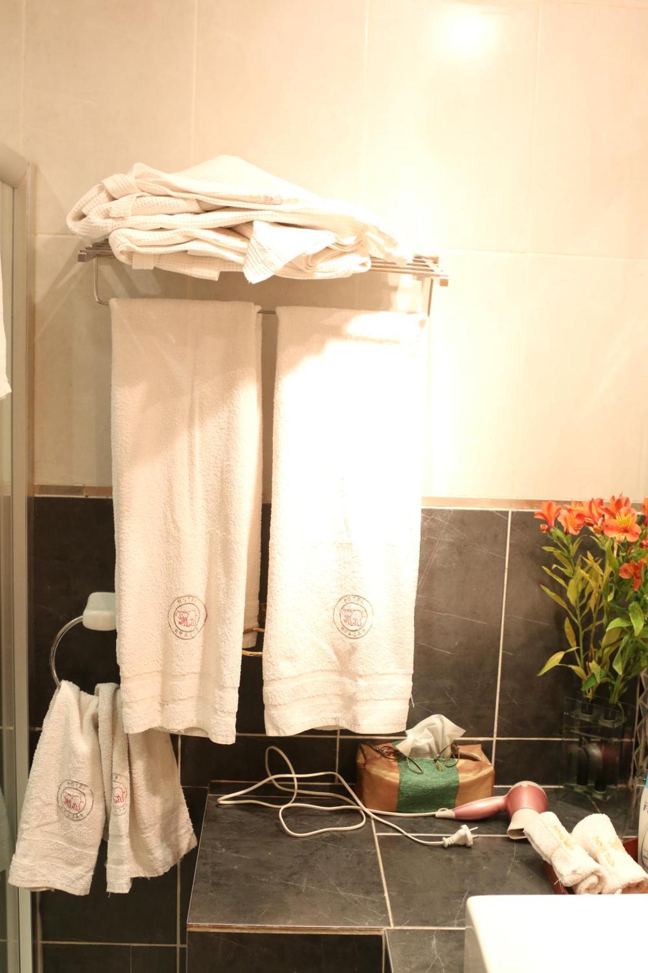 Hotel Brajas Antananarivo Room photo